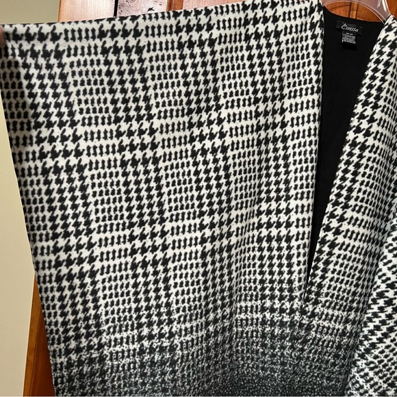Eivissa Women’s Cape Shawl Wrap Black White Reversible Ombre One Size - Picture 7 of 13